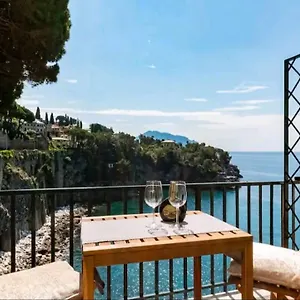  Appartement A Picco Sul Mare Con Piscina Regina