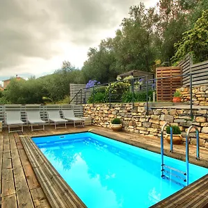  Hébergement de vacances Chalet In Liguria